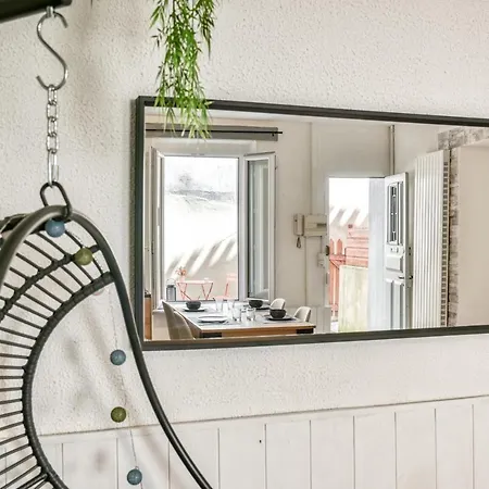 Le Nid - A Pied - Wifi Appartement